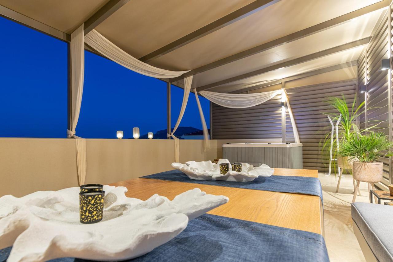 Vedi Town Luxury Apartment Kota Zakynthos Bagian luar foto