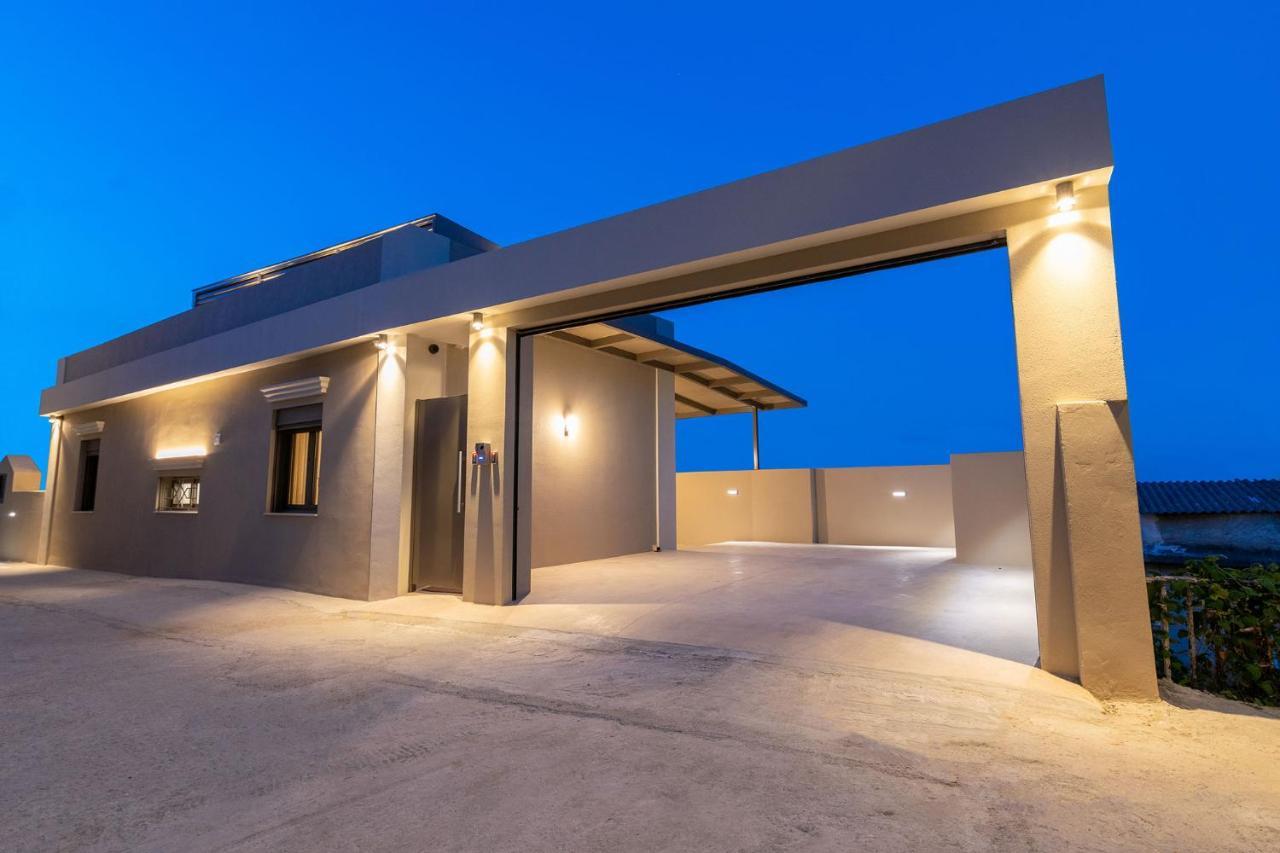 Vedi Town Luxury Apartment Kota Zakynthos Bagian luar foto