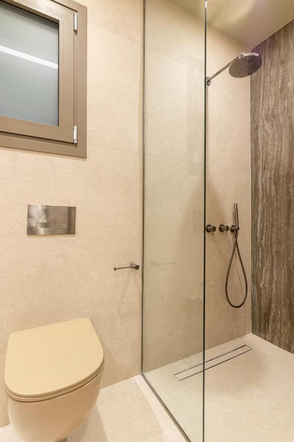 Vedi Town Luxury Apartment Kota Zakynthos Bagian luar foto
