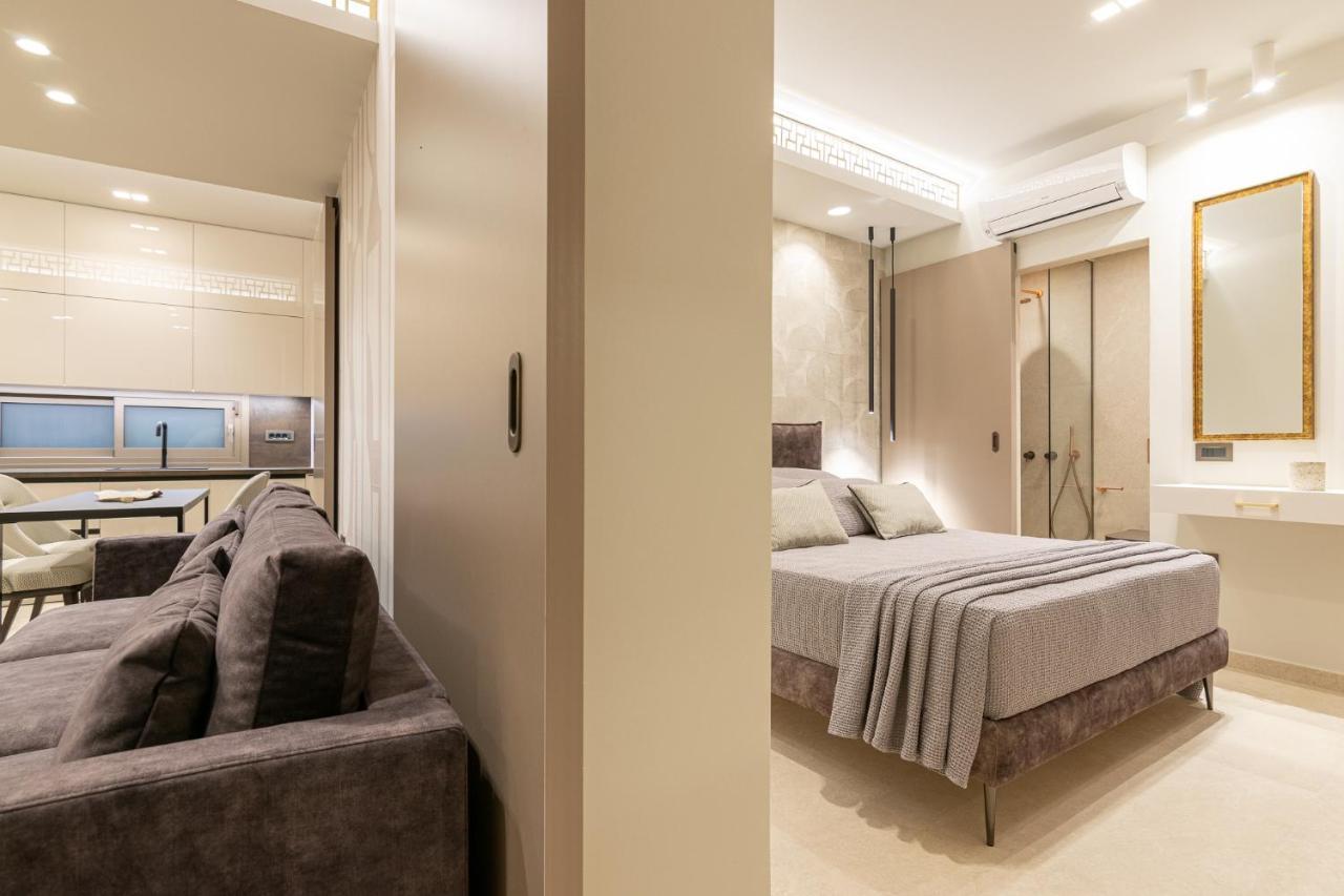 Vedi Town Luxury Apartment Kota Zakynthos Bagian luar foto